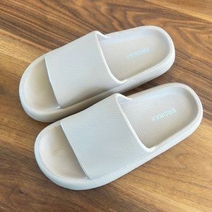 Bronax Slides 37-38 EU light tan